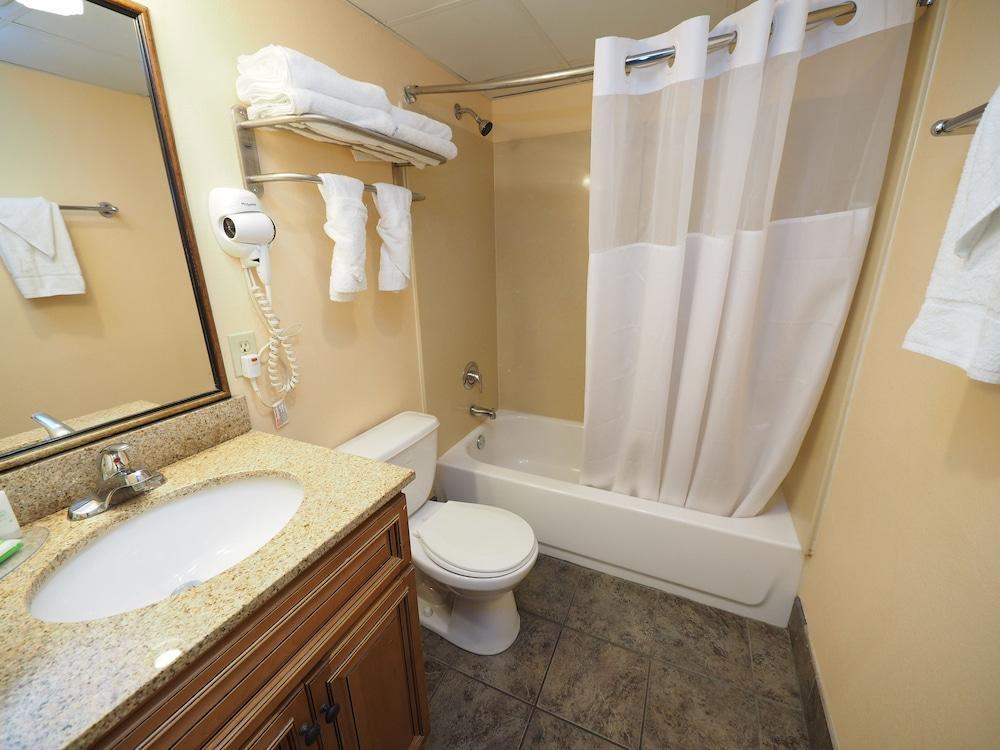 Marjac Suites Virginia Beach Oceanfront מראה חיצוני תמונה