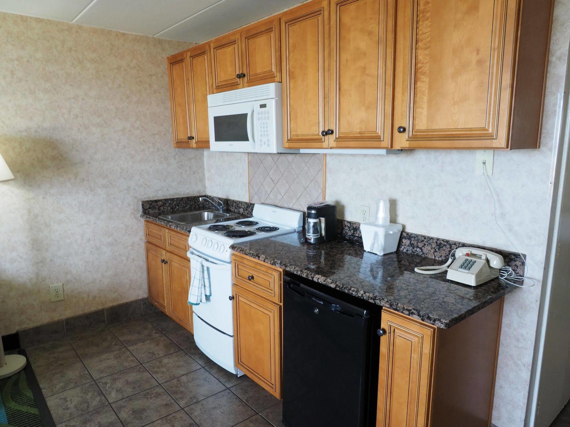 Marjac Suites Virginia Beach Oceanfront מראה חיצוני תמונה